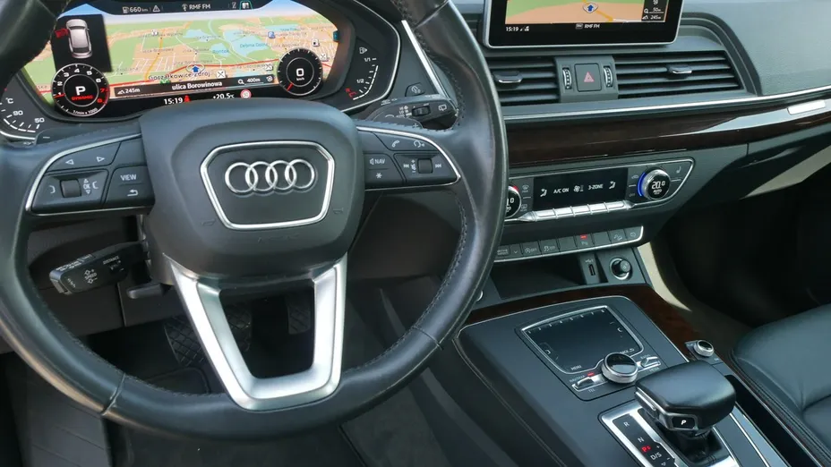AUDI Q5 -
