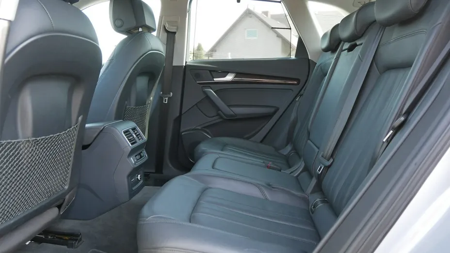 AUDI Q5 -