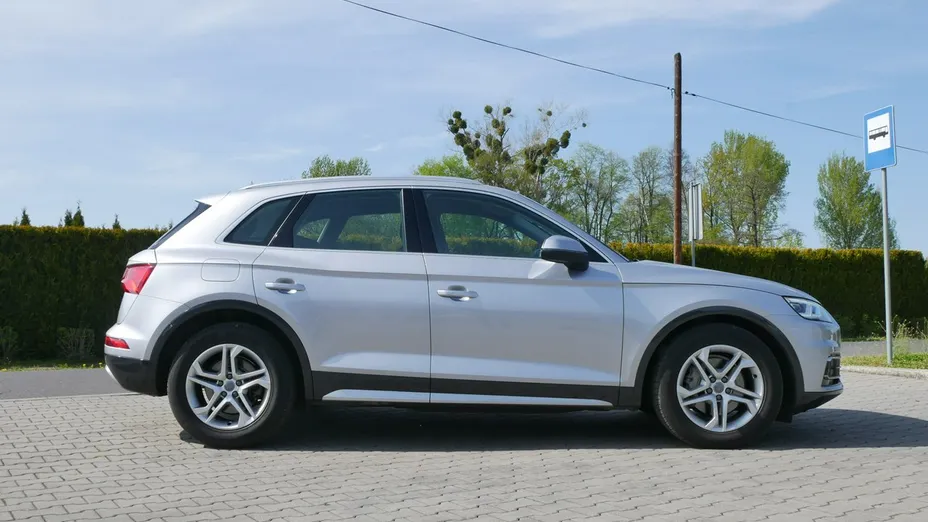 AUDI Q5 -