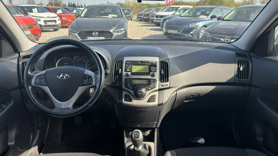 HYUNDAI i30 -
