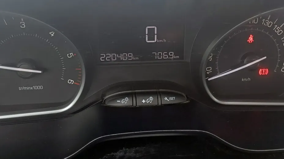 PEUGEOT 2008 -
