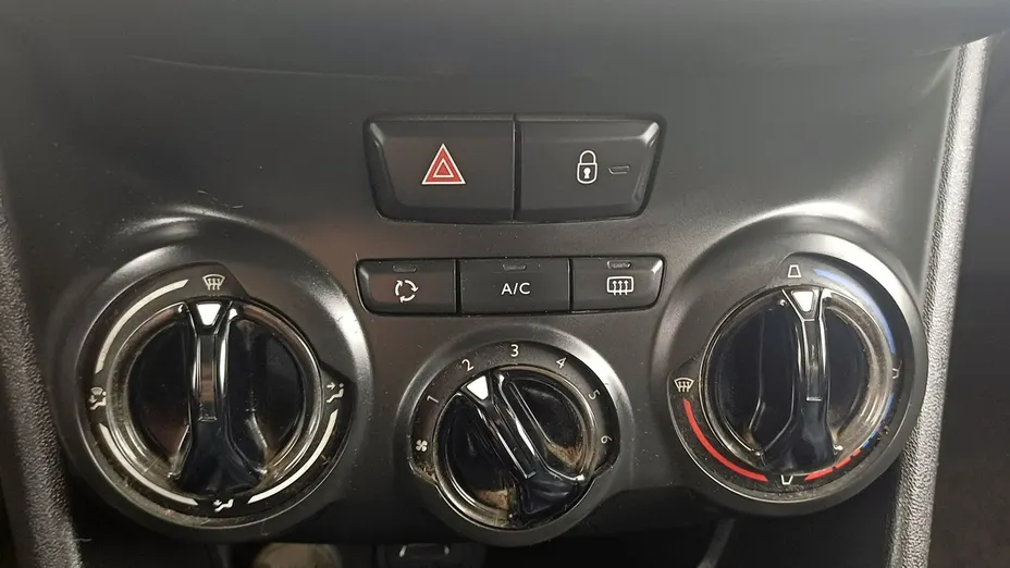 PEUGEOT 2008 -