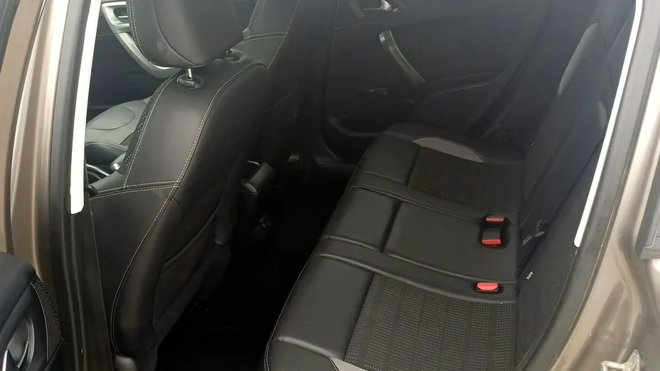 PEUGEOT 2008 -