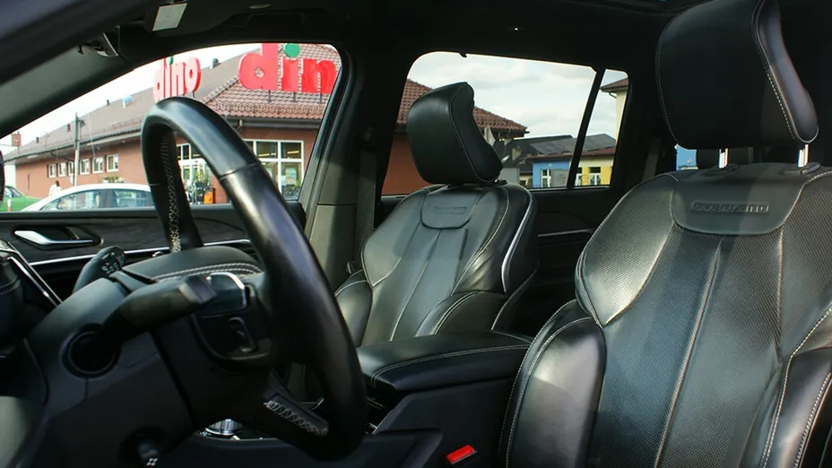 JEEP Grand Cherokee -