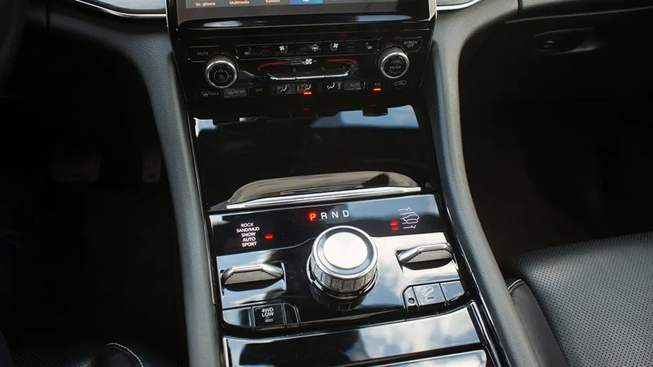 JEEP Grand Cherokee -
