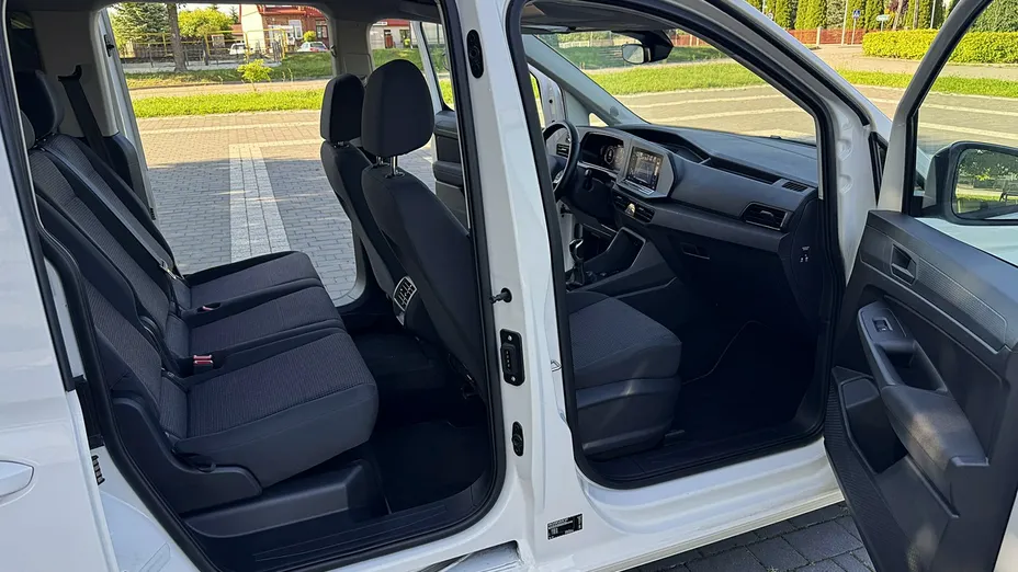VOLKSWAGEN Caddy -