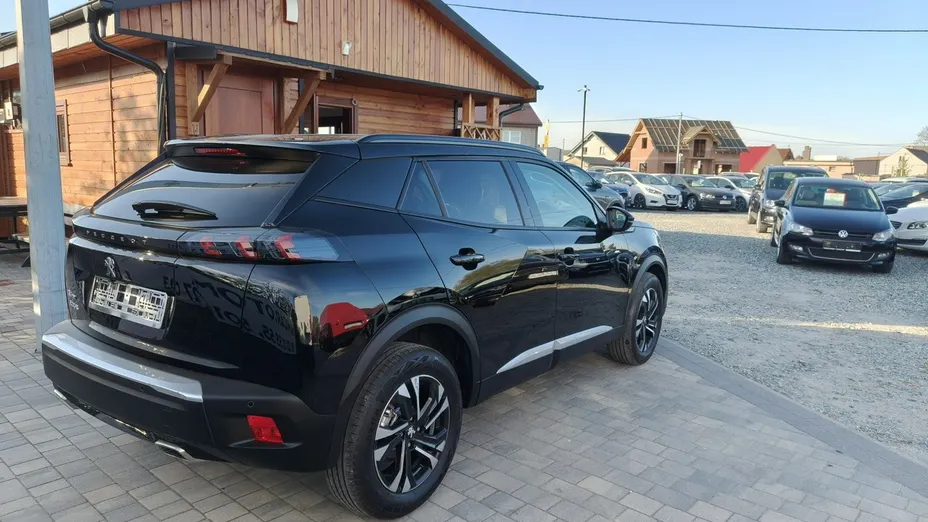 PEUGEOT 2008 -