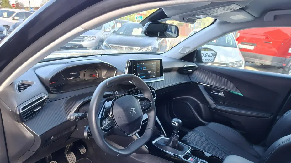 PEUGEOT 2008 -