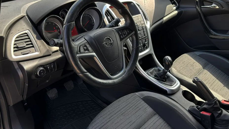 OPEL Astra -