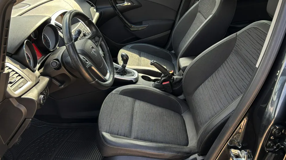 OPEL Astra -