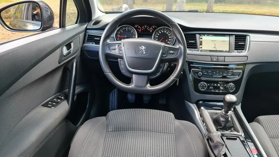 PEUGEOT 508 -
