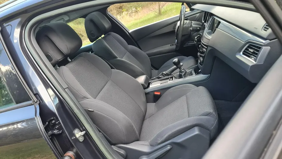 PEUGEOT 508 -