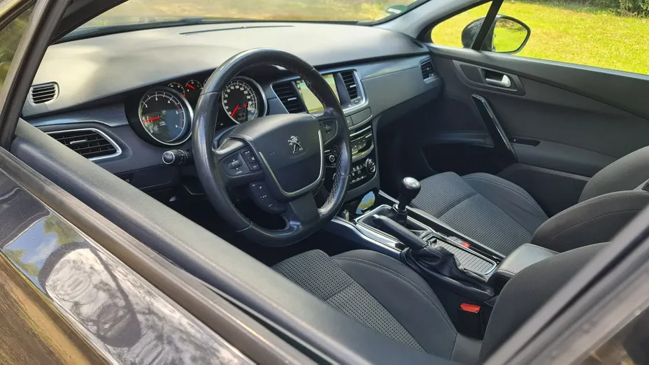 PEUGEOT 508 -
