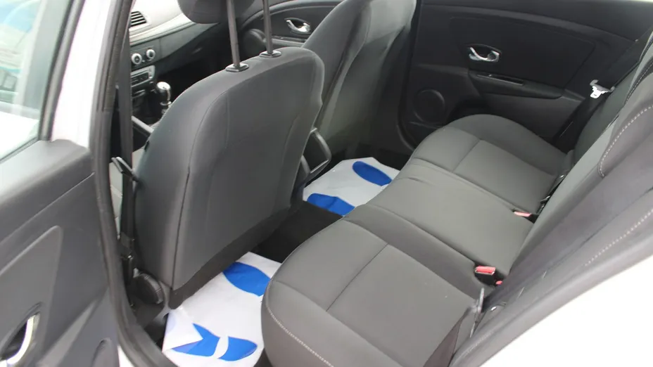 RENAULT Megane -