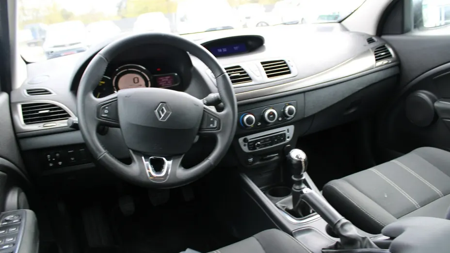 RENAULT Megane -