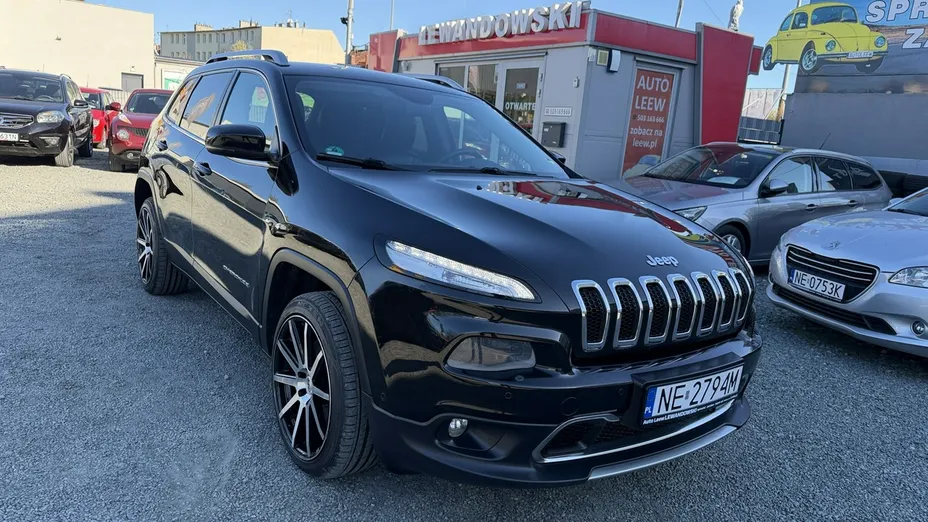 JEEP Cherokee -