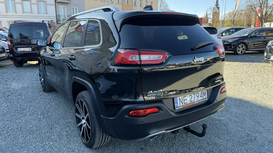 JEEP Cherokee -