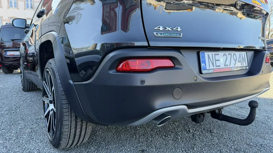JEEP Cherokee -