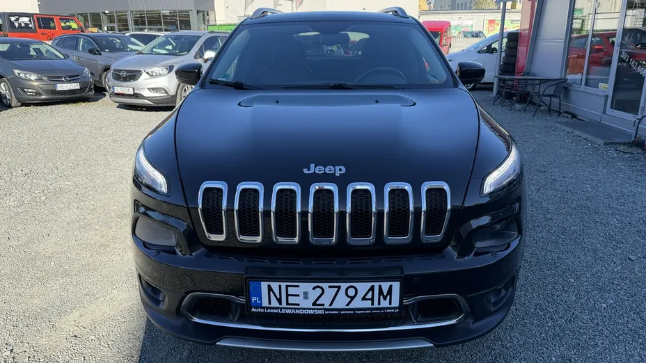 JEEP Cherokee -