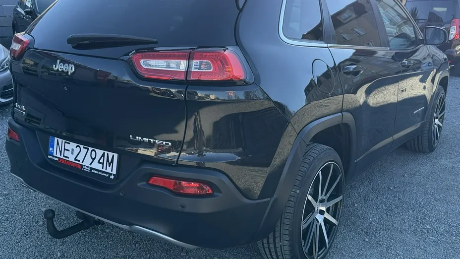 JEEP Cherokee -