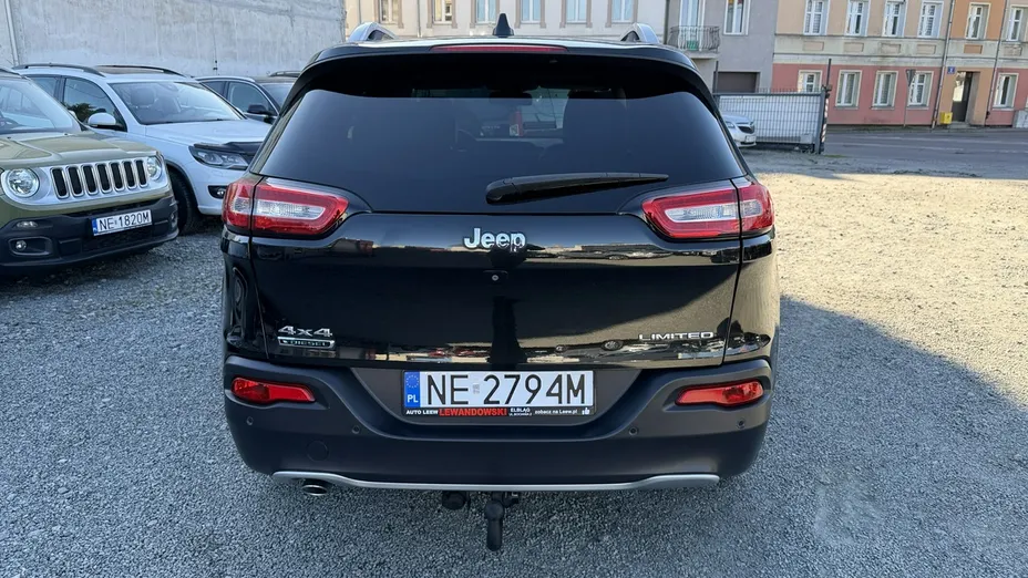 JEEP Cherokee -