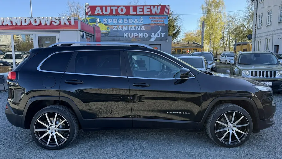 JEEP Cherokee -