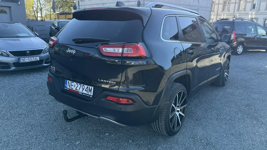 JEEP Cherokee -