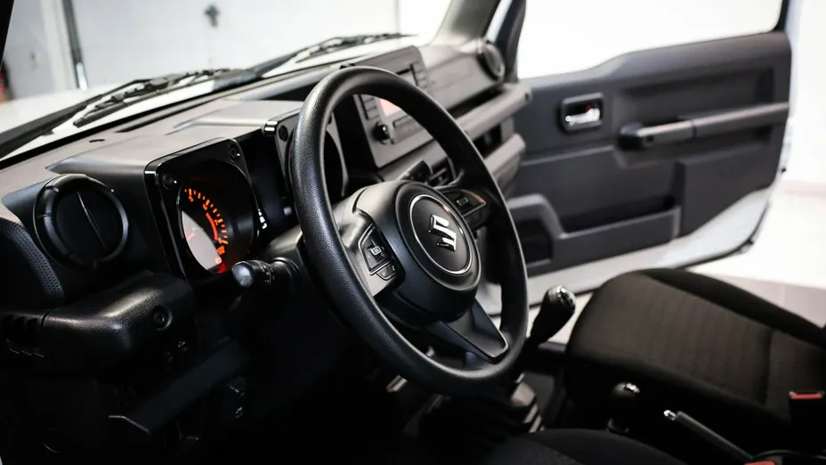 SUZUKI Jimny -