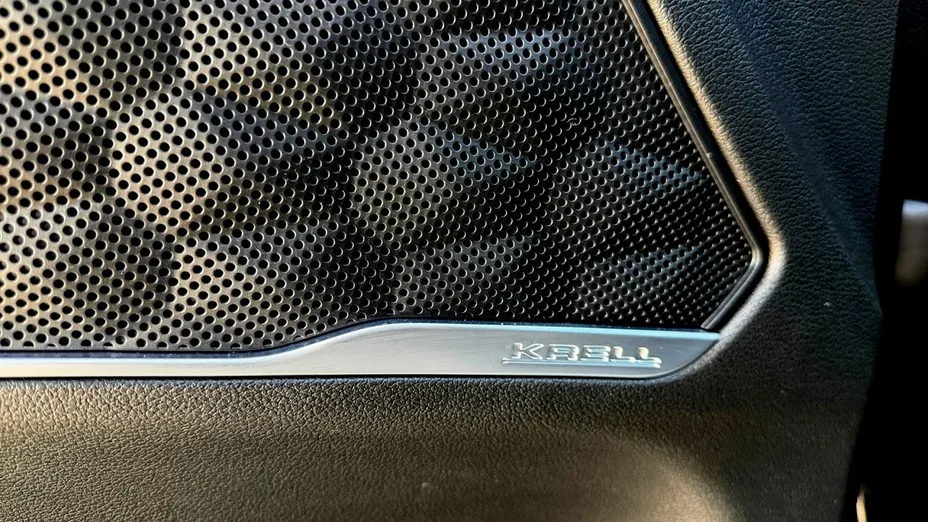 HYUNDAI Santa Fe -