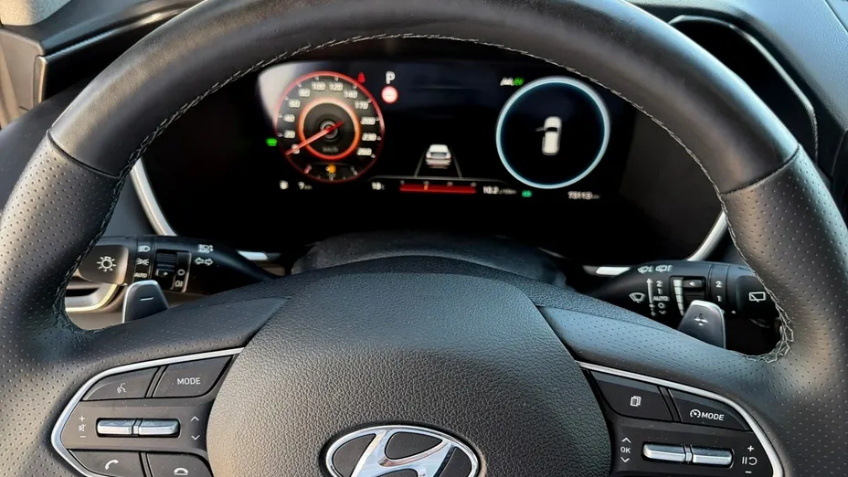 HYUNDAI Santa Fe -