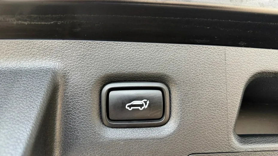 HYUNDAI Santa Fe -