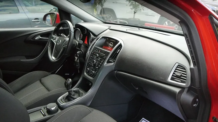 OPEL Astra -