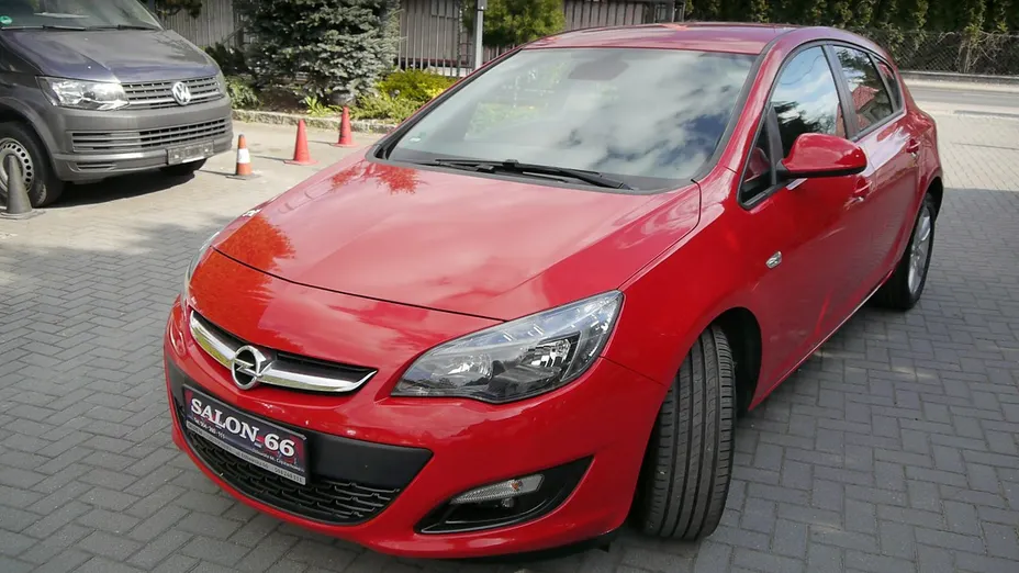 OPEL Astra -