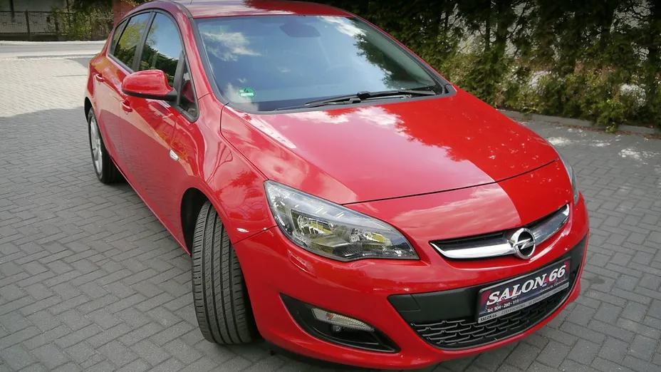 OPEL Astra -