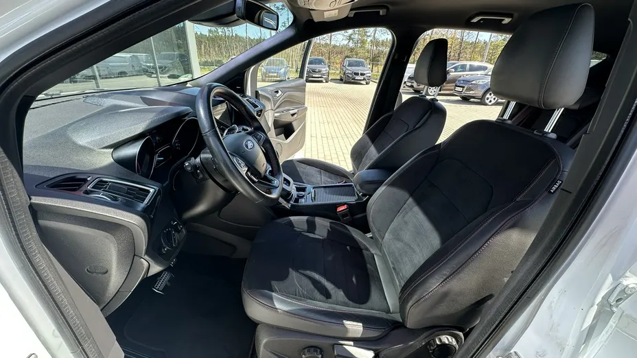 FORD Kuga -