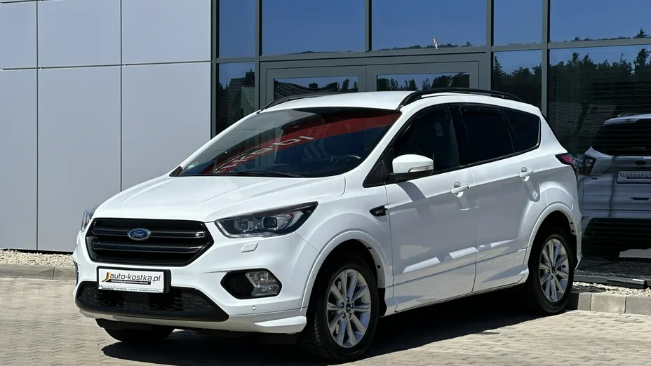 FORD Kuga -