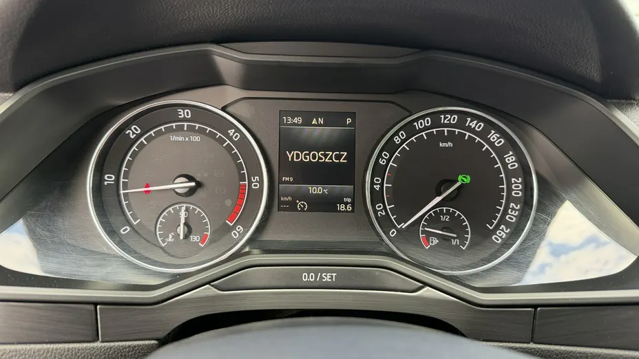 SKODA Superb -
