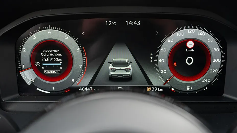 NISSAN Qashqai -