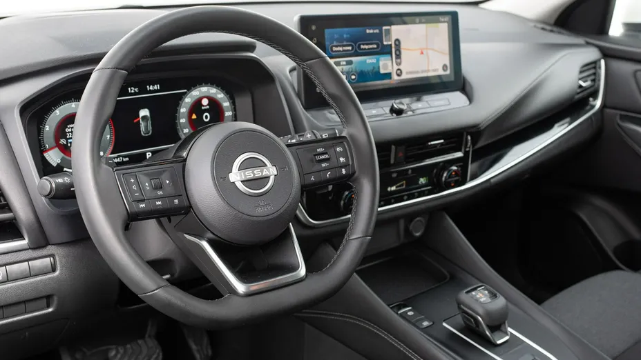 NISSAN Qashqai -