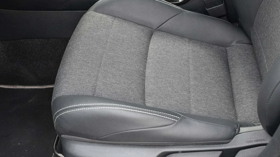 TOYOTA Corolla -