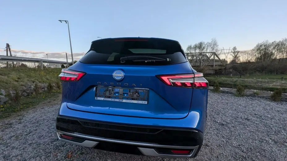 NISSAN Qashqai -