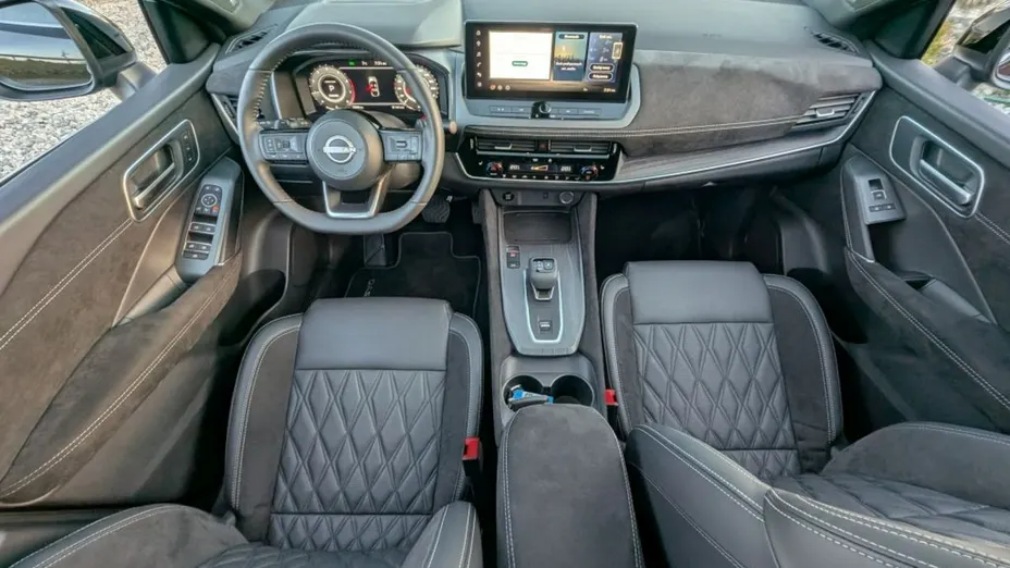 NISSAN Qashqai -