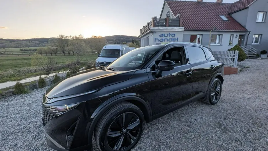 NISSAN Qashqai -