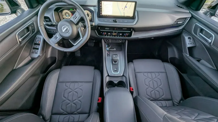 NISSAN Qashqai -