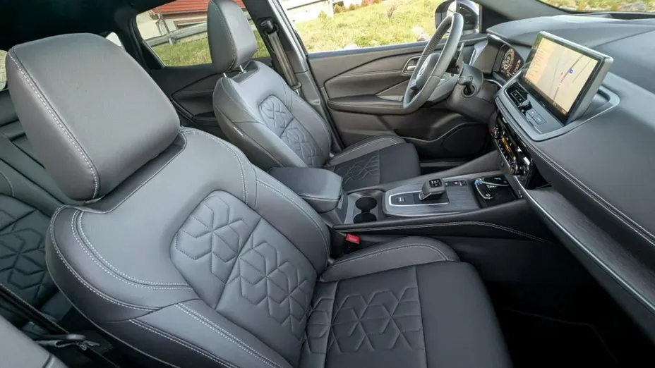 NISSAN Qashqai -