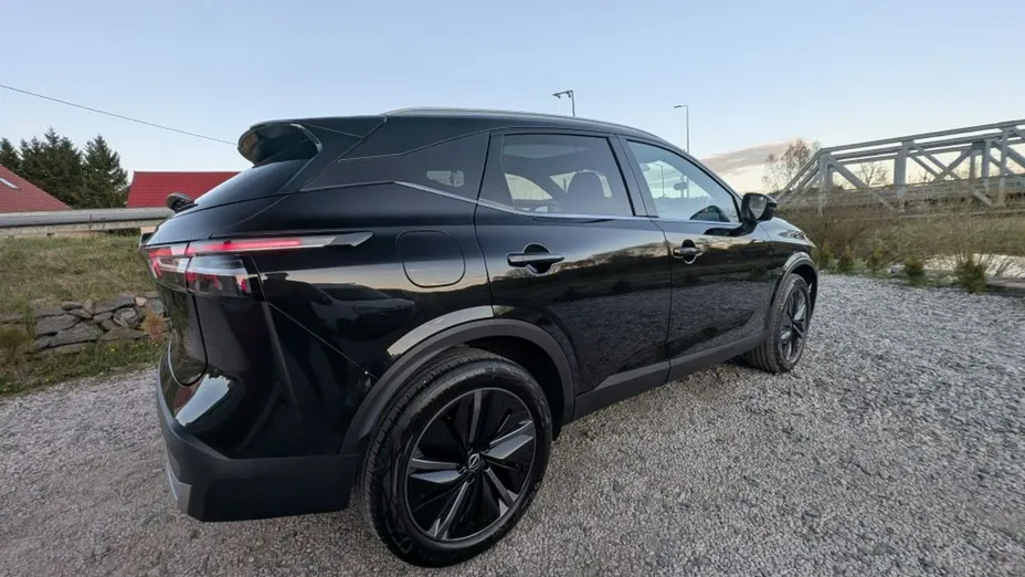 NISSAN Qashqai -