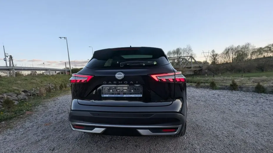NISSAN Qashqai -