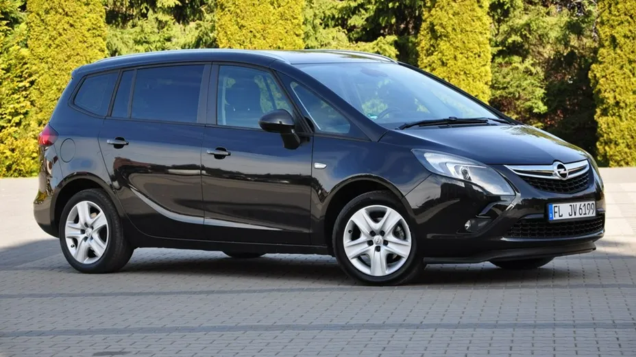 OPEL Zafira -