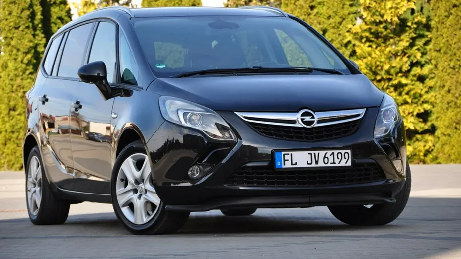 OPEL Zafira -