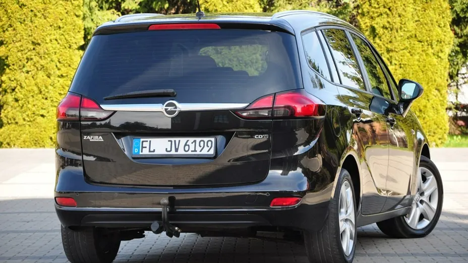 OPEL Zafira -